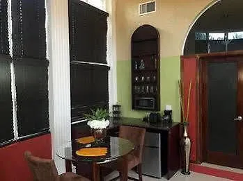 Guest house Brownstone 1 Hotel Nassau
