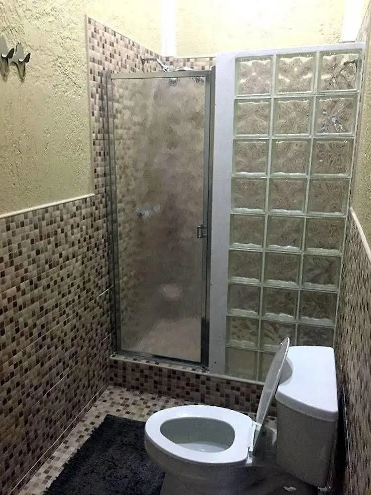 *** Guest house Brownstone 1 Hotel Nassau Bahamas