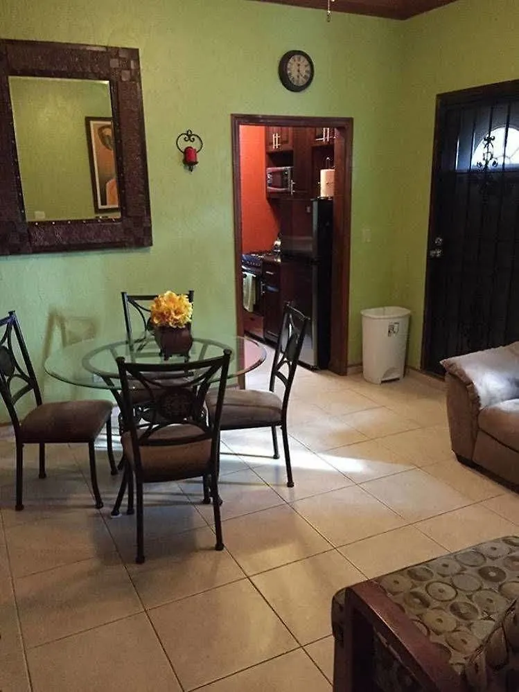 Guest house Brownstone 1 Hotel Nassau
