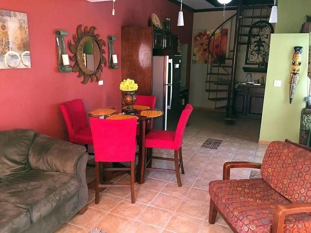 *** Guest house Brownstone 1 Hotel Nassau Bahamas
